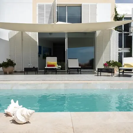 Villa Son Reynes With Sea Views & Pool In South Mallorca *